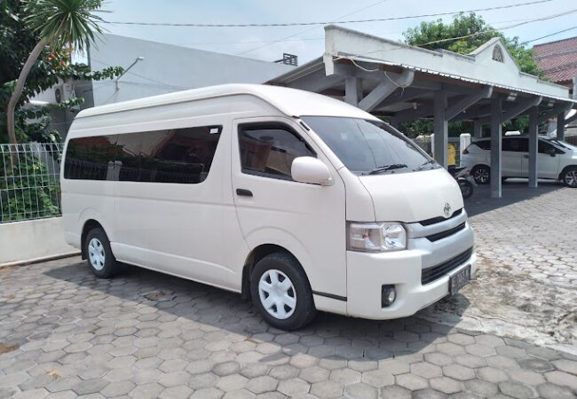Rental Mobil Sragen Lepas Kunci, Tarif Sewa Murah 250K