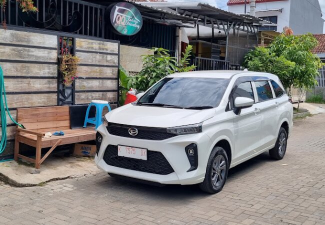 Rental Mobil Sedan Terdekat Rembang, Tarif Murah 225K
