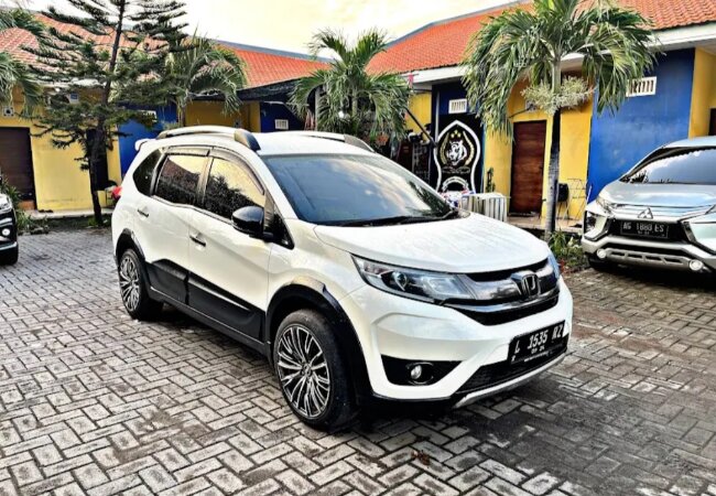 Rental Mobil Gedangan Sidoarjo, Tarif Sewa Murah 275K