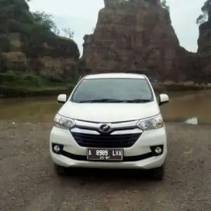 10 Rental Mobil Tembalang Semarang, Tarif Sewa Murah 200K