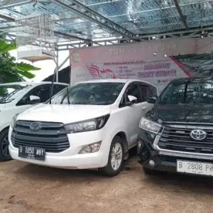 Rental Mobil Pondok Aren, Tarif Sewa Murah 300K