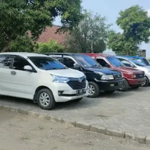 Rental Mobil Dampit Malang, Tarif Sewa Murah 400K