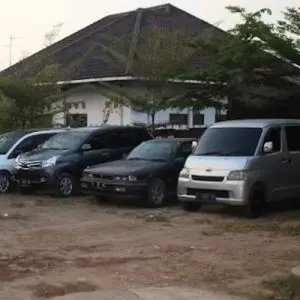 rental mobil cicurug
