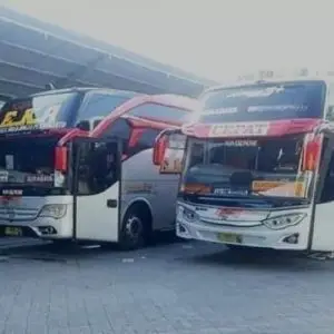 Bus dari Surabaya ke Semarang - Photo by Google