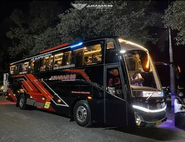 Juragan 99 Sleeper Bus dari Surabaya ke Jakarta 📷 Gambar dari Juragan 99 Instagram