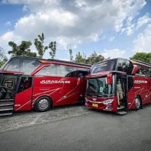 Sleeper Bus dari Surabaya ke Jakarta - Photo by Juragan 99 Official Site
