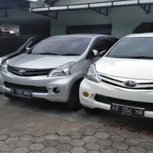 rental mobil genteng