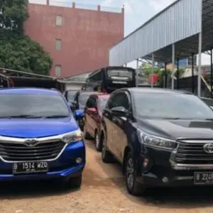 rental mobil ngoro
